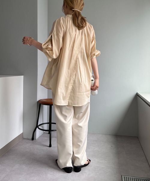 CAPRICIEUX LE'MAGE（カプリシューレマージュ）の「シアースリットデザインシャツ（シャツ/ブラウス・レディース・ホワイト/ベージュ/サーモンピンク・FREE）」の10枚目の写真