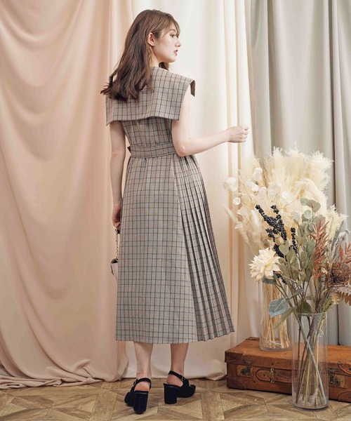 NOELA(ノエラ)の「サイドプリーツトレンチ風ワンピ(ワンピース・レディース・ベージュ/サックスブルー/その他1・S/M)」の16枚目の写真