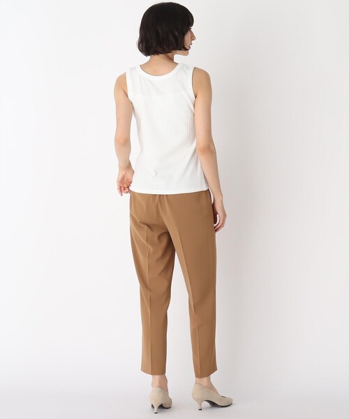 LAURA ASHLEY(ローラアシュレイ)の「【洗える】飾り編みリブジャージータンクトップ(タンクトップ・レディース・アイボリー/ライトグレー/ブラック/ベビーピンク/ネイビー・38/40)」の22枚目の写真