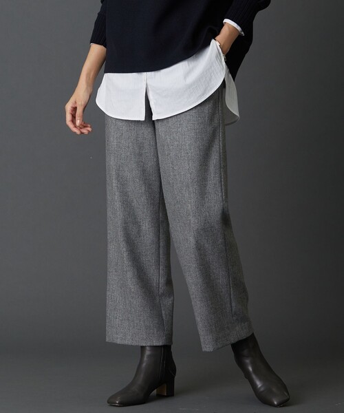 J.PRESS(ジェイプレス)の「シャンブレーツイル セミワイド パンツ(その他パンツ・レディース・ライトグレー系/ブラウン系・T17/T15/T13)」の2枚目の写真