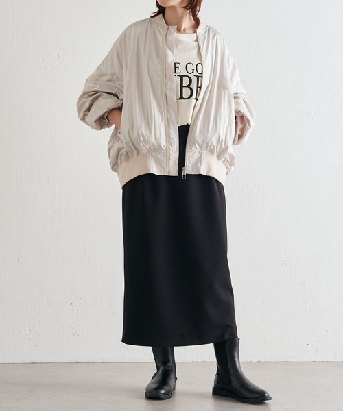 COLLAGE GALLARDAGALANTE(コラージュガリャルダガランテ)の「軽量/秋服のスタイリングに欠かせない/オーバーサイズMA-1/手洗い可(MA-1・レディース・オフホワイト/カーキ・FREE)」の18枚目の写真
