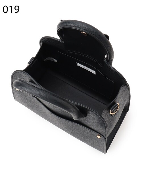 SHOO・LA・RUE（シューラルー）の「◆2WAYフロントポケットミニショルダー（ショルダーバッグ・レディース・ブラック/グレー/イエロー/ワインレッド・00）」の9枚目の写真