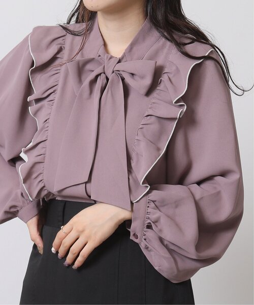 RAY CASSIN(レイカズン)の「ボータイフリルブラウス(シャツ/ブラウス・レディース・ピンク/ブラック/オフホワイト・FREE)」の1枚目の写真