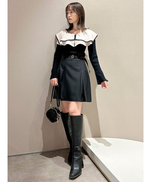 dazzlin（ダズリン）の「ボックスプリーツベルトミニスカートⅡ（スカート・レディース・グレー/ブラック・SMALL/MEDIUM）」の6枚目の写真