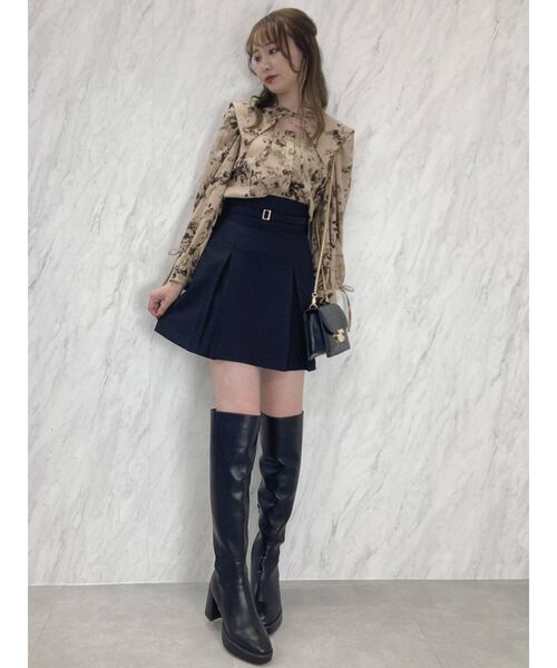 dazzlin（ダズリン）の「ボックスプリーツベルトミニスカートⅡ（スカート・レディース・グレー/ブラック・SMALL/MEDIUM）」の21枚目の写真