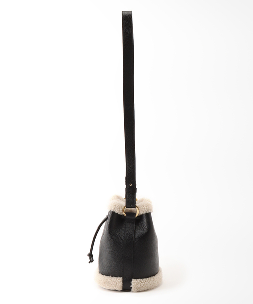 U by SPICK&SPAN(ユーバイスピックアンドスパン)の「【CHRISTIAN VILLA /クリスチャン ヴィラ】 BoaバルーンBAG(ショルダーバッグ・レディース・キャメル/ブラック・FREE)」の12枚目の写真