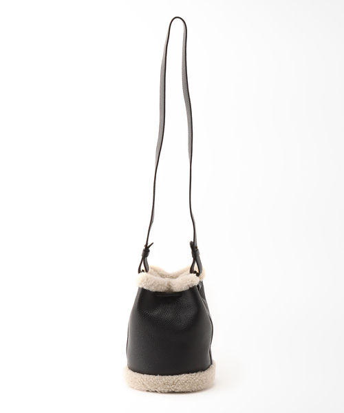 U by SPICK&SPAN(ユーバイスピックアンドスパン)の「【CHRISTIAN VILLA /クリスチャン ヴィラ】 BoaバルーンBAG(ショルダーバッグ・レディース・キャメル/ブラック・FREE)」の13枚目の写真