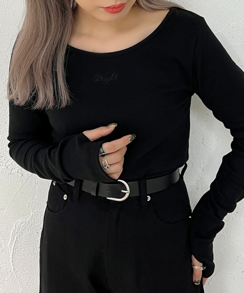 apres jour mignon(アプレジュールミニョン)の「フィンガーホールリブトップス【ZOZOTOWN限定アイテム】(Tシャツ/カットソー・レディース・アイボリー/その他/ブラック・フリー/X-LARGE)」の3枚目の写真