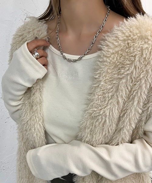 apres jour mignon(アプレジュールミニョン)の「フィンガーホールリブトップス【ZOZOTOWN限定アイテム】(Tシャツ/カットソー・レディース・アイボリー/その他/ブラック・フリー/X-LARGE)」の4枚目の写真