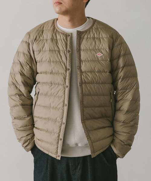 DANTON(ダントン)の「DANTON INNER DOWN CREW-NECK JACKET(ダウンジャケット/コート・メンズ・ベージュ/ブラック/ブルー・LARGE/X-LARGE/MEDIUM)」の1枚目の写真