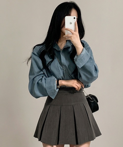 BEIDELLI（ベイデリー）の「[BELLIDE MADE] コーデュロイルーズシャツ（シャツ/ブラウス・レディース・スカイブルー/チャコールグレー/ベージュ・FREE）」の5枚目の写真