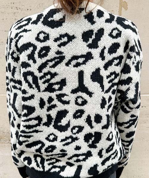 NANING9(ナンニング)の「NANING9 レオパードニットセーター(ニット/セーター・レディース・ブラック・FREE)」の15枚目の写真