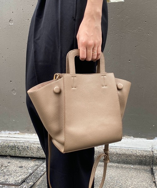 CAPRICIEUX LE'MAGE（カプリシューレマージュ）の「2SETファンバッグ（ハンドバッグ・レディース・ブラック/アイボリー/グレイッシュベージュ・FREE）」の3枚目の写真