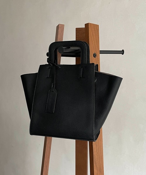 CAPRICIEUX LE'MAGE（カプリシューレマージュ）の「2SETファンバッグ（ハンドバッグ・レディース・ブラック/アイボリー/グレイッシュベージュ・FREE）」の12枚目の写真