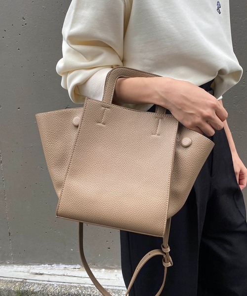 CAPRICIEUX LE'MAGE（カプリシューレマージュ）の「2SETファンバッグ（ハンドバッグ・レディース・ブラック/アイボリー/グレイッシュベージュ・FREE）」の13枚目の写真