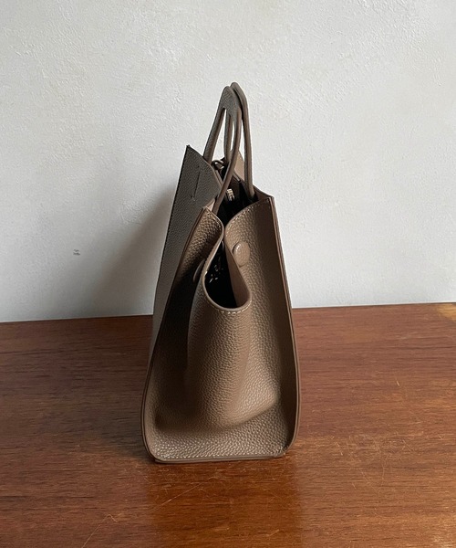 CAPRICIEUX LE'MAGE（カプリシューレマージュ）の「2SETファンバッグ（ハンドバッグ・レディース・ブラック/アイボリー/グレイッシュベージュ・FREE）」の9枚目の写真