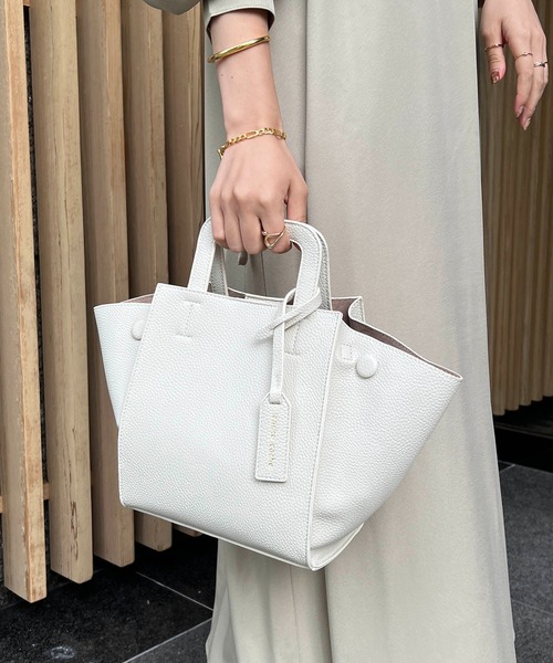 CAPRICIEUX LE'MAGE（カプリシューレマージュ）の「2SETファンバッグ（ハンドバッグ・レディース・ブラック/アイボリー/グレイッシュベージュ・FREE）」の4枚目の写真