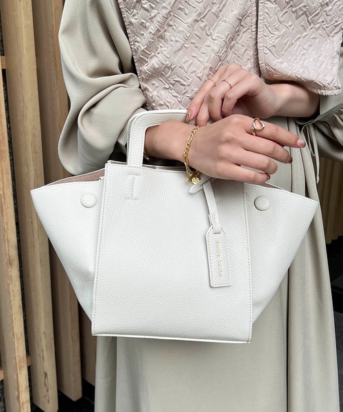 CAPRICIEUX LE'MAGE（カプリシューレマージュ）の「2SETファンバッグ（ハンドバッグ・レディース・ブラック/アイボリー/グレイッシュベージュ・FREE）」の15枚目の写真