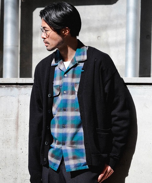 BEAMS(ビームス)の「BEAMS / 7ゲージ ダメージ カーディガン(カーディガン/ボレロ・メンズ・ナチュラル/ブラック・S/M/L/XL)」の2枚目の写真