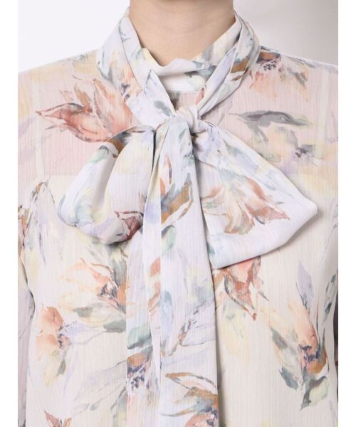 LAGUNAMOON（ラグナムーン）の「ニュアンスフラワー2WAYブラウス（シャツ/ブラウス・レディース・アイボリー/ネイビー・FREE）」の12枚目の写真