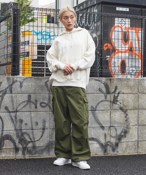 WEGO（ウィゴー）の「WEGO/ピグメントロゴプルパーカー（パーカー・メンズ・キナリ/スミクロ・MEDIUM/LARGE）」の14枚目の写真