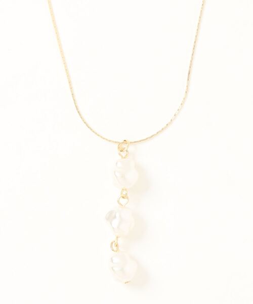 natural couture（ナチュラルクチュール）の「3連パールネックレス（ネックレス・レディース・その他1/その他2・FREE）」の10枚目の写真