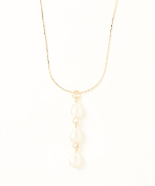 natural couture（ナチュラルクチュール）の「3連パールネックレス（ネックレス・レディース・その他1/その他2・FREE）」の8枚目の写真