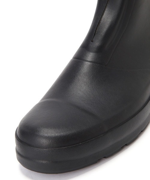 MHL.（エムエイチエル）の「RUBBER RAINBOOT（レインシューズ・メンズ・グレー系その他3・26.0/27.0/28.0/29.0）」の3枚目の写真