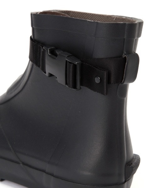 MHL.（エムエイチエル）の「RUBBER RAINBOOT（レインシューズ・メンズ・グレー系その他3・26.0/27.0/28.0/29.0）」の4枚目の写真