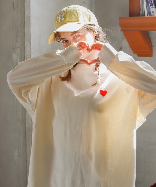 Birthday room（バースデイルーム）の「ハート刺繍ロングTシャツ（Tシャツ/カットソー・レディース・ホワイト/グレー/ナチュラル/チャコールグレー・FREE）」の9枚目の写真