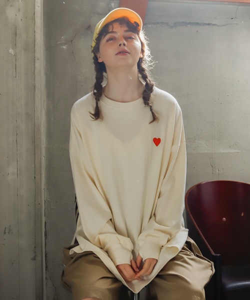 Birthday room（バースデイルーム）の「ハート刺繍ロングTシャツ（Tシャツ/カットソー・レディース・ホワイト/グレー/ナチュラル/チャコールグレー・FREE）」の10枚目の写真