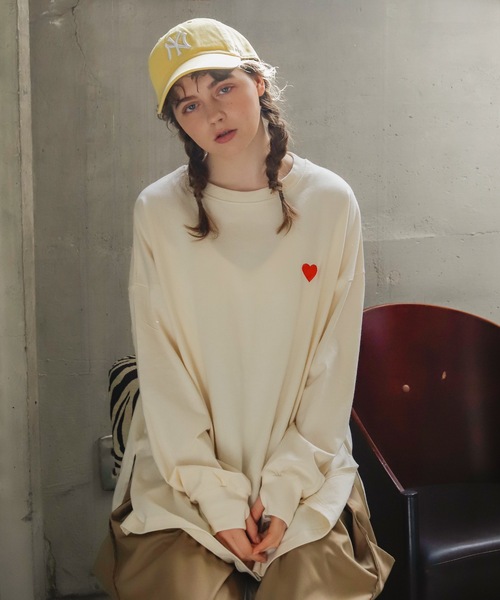 Birthday room（バースデイルーム）の「ハート刺繍ロングTシャツ（Tシャツ/カットソー・レディース・ホワイト/グレー/ナチュラル/チャコールグレー・FREE）」の12枚目の写真