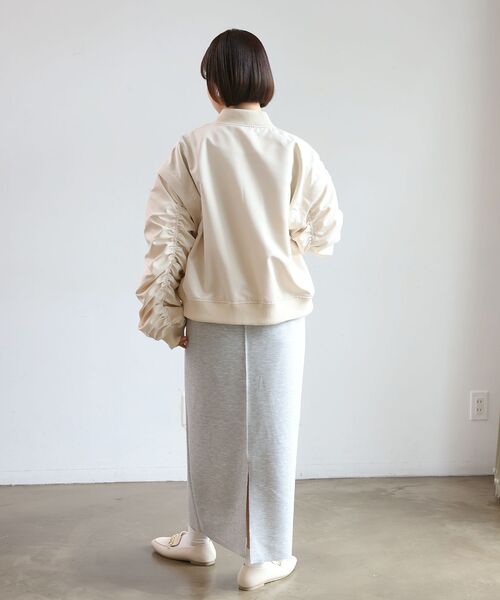 RETRO GIRL（レトロガール）の「2way袖シャーリングMA-1（MA-1・レディース・ブラック/ライトグリーン/ナチュラル・FREE）」の7枚目の写真