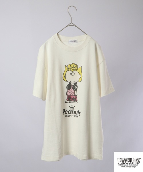 PEANUTS（ピーナッツ）の「PEANUTS ヘッドフォン ｽﾇｰﾋﾟｰ/ｱﾝﾃﾞｨ/ﾙｰｼｰ/ﾗｲﾅｽ/ｻﾘｰ/ｼｭﾛｰﾀﾞｰ/ﾋﾞｯｸﾞﾍﾞﾝ/ｵﾗﾌ ﾋﾟｸﾞﾒﾝﾄ加工 半袖Tシャツ（Tシャツ/カットソー・レディース・カーキ系4/ネイビー系3/ネイビー系1/カーキ系3/カーキ系/カーキ/ネイビー/カーキ系2/ネイビー系2/カーキ系1/ネイビー系4/カーキ系5/ネイビー系/ネイビー系5/ホワイト/ホワイト系5/ホワイト系/ホワイト系1/ホワイト系2/ホワイト系3/ホワイト系4/サックスブルー系/サックスブルー系3/サックスブルー系2/サックスブルー/オレンジ系/オレンジ系5/オレンジ系3/オレンジ系4/サックスブルー系4/オレンジ/サックスブルー系5/サックスブルー系1/オレンジ系1/オレンジ系2/アイボリー系/アイボリー/アイボリー系3/アイボリー系1/アイボリー系4/アイボリー系2/アイボリー系5・M/L/3L/LL/4L/S）」の6枚目の写真