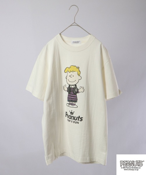 PEANUTS（ピーナッツ）の「PEANUTS ヘッドフォン ｽﾇｰﾋﾟｰ/ｱﾝﾃﾞｨ/ﾙｰｼｰ/ﾗｲﾅｽ/ｻﾘｰ/ｼｭﾛｰﾀﾞｰ/ﾋﾞｯｸﾞﾍﾞﾝ/ｵﾗﾌ ﾋﾟｸﾞﾒﾝﾄ加工 半袖Tシャツ（Tシャツ/カットソー・レディース・カーキ系4/ネイビー系3/ネイビー系1/カーキ系3/カーキ系/カーキ/ネイビー/カーキ系2/ネイビー系2/カーキ系1/ネイビー系4/カーキ系5/ネイビー系/ネイビー系5/ホワイト/ホワイト系5/ホワイト系/ホワイト系1/ホワイト系2/ホワイト系3/ホワイト系4/サックスブルー系/サックスブルー系3/サックスブルー系2/サックスブルー/オレンジ系/オレンジ系5/オレンジ系3/オレンジ系4/サックスブルー系4/オレンジ/サックスブルー系5/サックスブルー系1/オレンジ系1/オレンジ系2/アイボリー系/アイボリー/アイボリー系3/アイボリー系1/アイボリー系4/アイボリー系2/アイボリー系5・M/L/3L/LL/4L/S）」の7枚目の写真