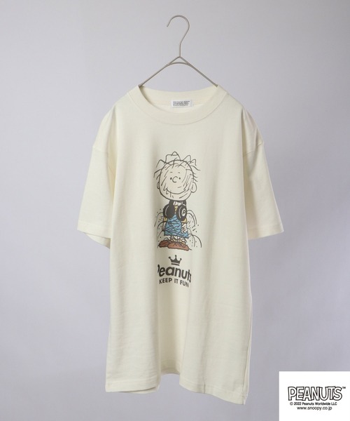 PEANUTS（ピーナッツ）の「PEANUTS ヘッドフォン ｽﾇｰﾋﾟｰ/ｱﾝﾃﾞｨ/ﾙｰｼｰ/ﾗｲﾅｽ/ｻﾘｰ/ｼｭﾛｰﾀﾞｰ/ﾋﾞｯｸﾞﾍﾞﾝ/ｵﾗﾌ ﾋﾟｸﾞﾒﾝﾄ加工 半袖Tシャツ（Tシャツ/カットソー・レディース・カーキ系4/ネイビー系3/ネイビー系1/カーキ系3/カーキ系/カーキ/ネイビー/カーキ系2/ネイビー系2/カーキ系1/ネイビー系4/カーキ系5/ネイビー系/ネイビー系5/ホワイト/ホワイト系5/ホワイト系/ホワイト系1/ホワイト系2/ホワイト系3/ホワイト系4/サックスブルー系/サックスブルー系3/サックスブルー系2/サックスブルー/オレンジ系/オレンジ系5/オレンジ系3/オレンジ系4/サックスブルー系4/オレンジ/サックスブルー系5/サックスブルー系1/オレンジ系1/オレンジ系2/アイボリー系/アイボリー/アイボリー系3/アイボリー系1/アイボリー系4/アイボリー系2/アイボリー系5・M/L/3L/LL/4L/S）」の8枚目の写真