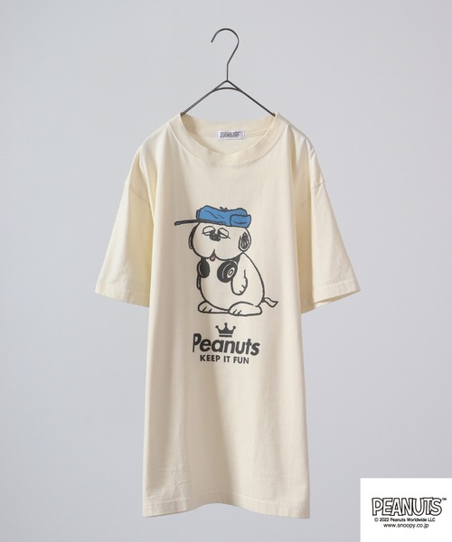 PEANUTS（ピーナッツ）の「PEANUTS ヘッドフォン ｽﾇｰﾋﾟｰ/ｱﾝﾃﾞｨ/ﾙｰｼｰ/ﾗｲﾅｽ/ｻﾘｰ/ｼｭﾛｰﾀﾞｰ/ﾋﾞｯｸﾞﾍﾞﾝ/ｵﾗﾌ ﾋﾟｸﾞﾒﾝﾄ加工 半袖Tシャツ（Tシャツ/カットソー・レディース・カーキ系4/ネイビー系3/ネイビー系1/カーキ系3/カーキ系/カーキ/ネイビー/カーキ系2/ネイビー系2/カーキ系1/ネイビー系4/カーキ系5/ネイビー系/ネイビー系5/ホワイト/ホワイト系5/ホワイト系/ホワイト系1/ホワイト系2/ホワイト系3/ホワイト系4/サックスブルー系/サックスブルー系3/サックスブルー系2/サックスブルー/オレンジ系/オレンジ系5/オレンジ系3/オレンジ系4/サックスブルー系4/オレンジ/サックスブルー系5/サックスブルー系1/オレンジ系1/オレンジ系2/アイボリー系/アイボリー/アイボリー系3/アイボリー系1/アイボリー系4/アイボリー系2/アイボリー系5・M/L/3L/LL/4L/S）」の14枚目の写真