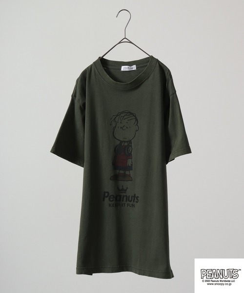 PEANUTS（ピーナッツ）の「PEANUTS ヘッドフォン ｽﾇｰﾋﾟｰ/ｱﾝﾃﾞｨ/ﾙｰｼｰ/ﾗｲﾅｽ/ｻﾘｰ/ｼｭﾛｰﾀﾞｰ/ﾋﾞｯｸﾞﾍﾞﾝ/ｵﾗﾌ ﾋﾟｸﾞﾒﾝﾄ加工 半袖Tシャツ（Tシャツ/カットソー・レディース・カーキ系4/ネイビー系3/ネイビー系1/カーキ系3/カーキ系/カーキ/ネイビー/カーキ系2/ネイビー系2/カーキ系1/ネイビー系4/カーキ系5/ネイビー系/ネイビー系5/ホワイト/ホワイト系5/ホワイト系/ホワイト系1/ホワイト系2/ホワイト系3/ホワイト系4/サックスブルー系/サックスブルー系3/サックスブルー系2/サックスブルー/オレンジ系/オレンジ系5/オレンジ系3/オレンジ系4/サックスブルー系4/オレンジ/サックスブルー系5/サックスブルー系1/オレンジ系1/オレンジ系2/アイボリー系/アイボリー/アイボリー系3/アイボリー系1/アイボリー系4/アイボリー系2/アイボリー系5・M/L/3L/LL/4L/S）」の17枚目の写真