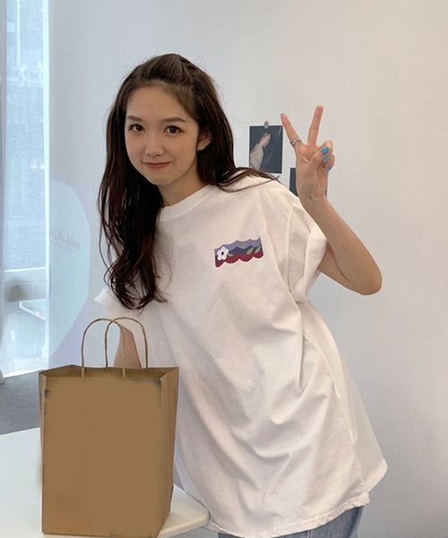 EPICKS（エピックス）の「フラワーデザインバックプリントTシャツ（Tシャツ/カットソー・レディース・ブラック/ホワイト・MEDIUM/LARGE/X-LARGE）」の16枚目の写真