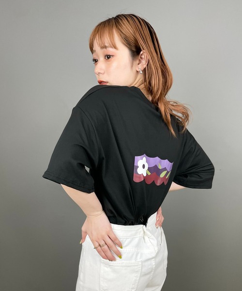 EPICKS（エピックス）の「フラワーデザインバックプリントTシャツ（Tシャツ/カットソー・レディース・ブラック/ホワイト・MEDIUM/LARGE/X-LARGE）」の20枚目の写真
