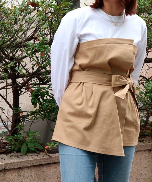 Brownie(ブラウニー)の「Brownie ビスチェドッキングブラウス(シャツ/ブラウス・レディース・ベージュ/ネイビー/カーキ・FREE)」の2枚目の写真