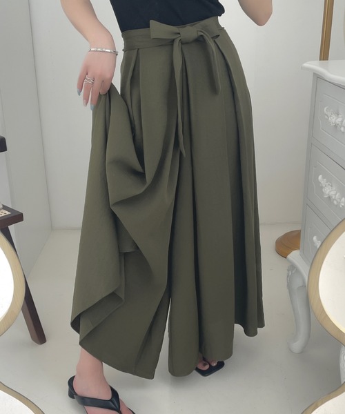 ECLIN（エクラン）の「ウエストリボンワイドシルエットスカパン（その他パンツ・レディース・ブラック/ベージュ/カーキ・S/M）」の3枚目の写真