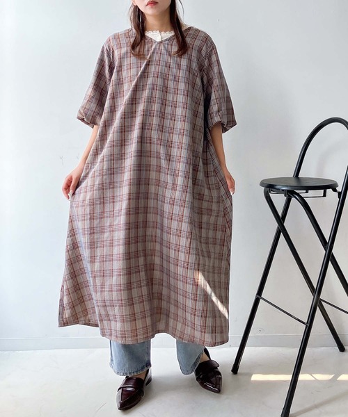 AS KNOW AS plus(アズノゥアズプラス)の「○ゆったり楽ちん 結んでバックリボン ボリューム袖 バサリワンピース(ワンピース・レディース・ブルー/チャコールグレー/ネイビー系/カーキ/オレンジ/ブラック系/グレー系/ブルー系その他/ブラック系その他/カーキ系/ブラック系その他2/ブルー系その他2/オレンジ系/ブルー系その他3/ネイビー/ブラック系その他3/ダークグリーン/ブルー系/グリーン系その他/ブラック系1/ブラウン系/ブラック系その他4・FREE)」の9枚目の写真
