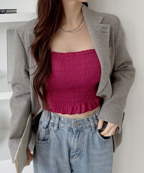 ad thie(アドティエ)の「【1.5万枚突破!】コーデのアクセントに♪ カップ付き シャーリング キャミソール(キャミソール・レディース・カーキ/ブラック/オフホワイト/グレー/ブラウン/レッド・FREE)」の10枚目の写真