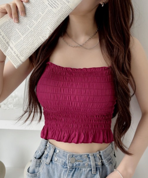 ad thie(アドティエ)の「【1.5万枚突破!】コーデのアクセントに♪ カップ付き シャーリング キャミソール(キャミソール・レディース・カーキ/ブラック/オフホワイト/グレー/ブラウン/レッド・FREE)」の7枚目の写真