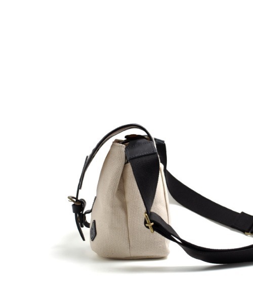 CLEDRAN（クレドラン）の「【高級 本革 付属】CL3547 GRAN SHOULDER（ショルダーバッグ・レディース・ナチュラル/サンドベージュ/ブラック/オリーブ・FREE）」の6枚目の写真