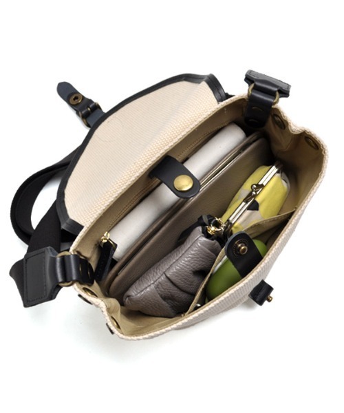 CLEDRAN（クレドラン）の「【高級 本革 付属】CL3547 GRAN SHOULDER（ショルダーバッグ・レディース・ナチュラル/サンドベージュ/ブラック/オリーブ・FREE）」の11枚目の写真