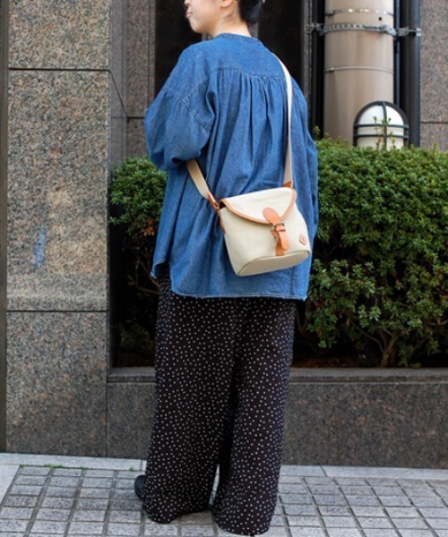 CLEDRAN（クレドラン）の「【高級 本革 付属】CL3547 GRAN SHOULDER（ショルダーバッグ・レディース・ナチュラル/サンドベージュ/ブラック/オリーブ・FREE）」の14枚目の写真