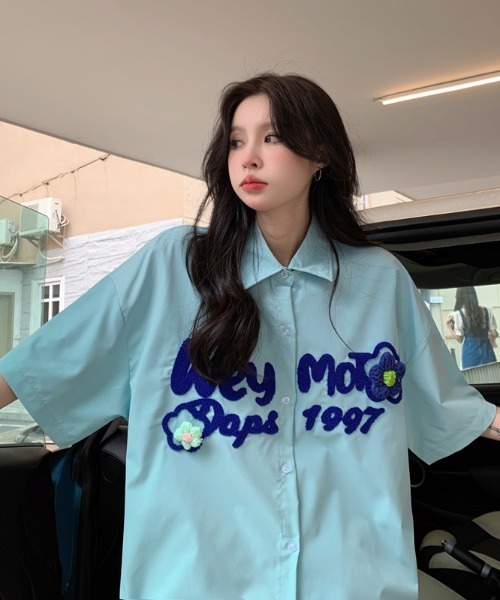 MGV（エムジーヴィー）の「センターロゴフラワーシャツ（シャツ/ブラウス・レディース・ホワイト/グリーン/パープル/ブルー・MEDIUM/X-LARGE/LARGE）」の14枚目の写真