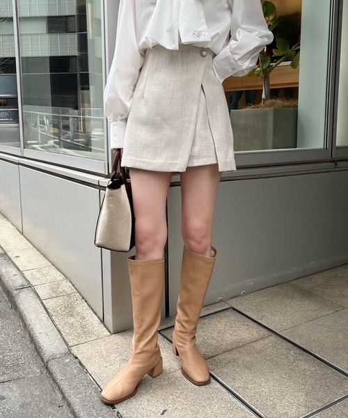 one after another NICE CLAUP(ワンアフターアナザーナイスクラップ)の「ビジューボタンスカパン(その他パンツ・レディース・ホワイト系その他/ブラック/その他1・FREE)」の16枚目の写真